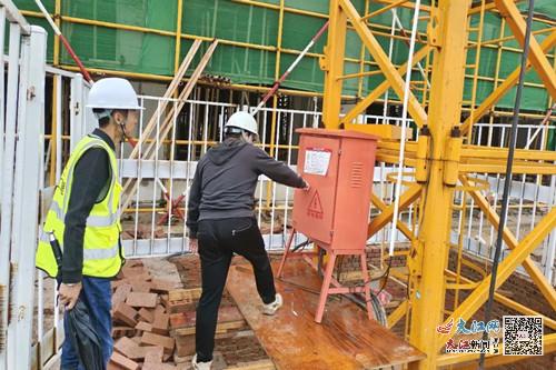 東臨新區(qū)開展建筑施工機械設(shè)備安全專項檢查，筑牢安全生產(chǎn)防線